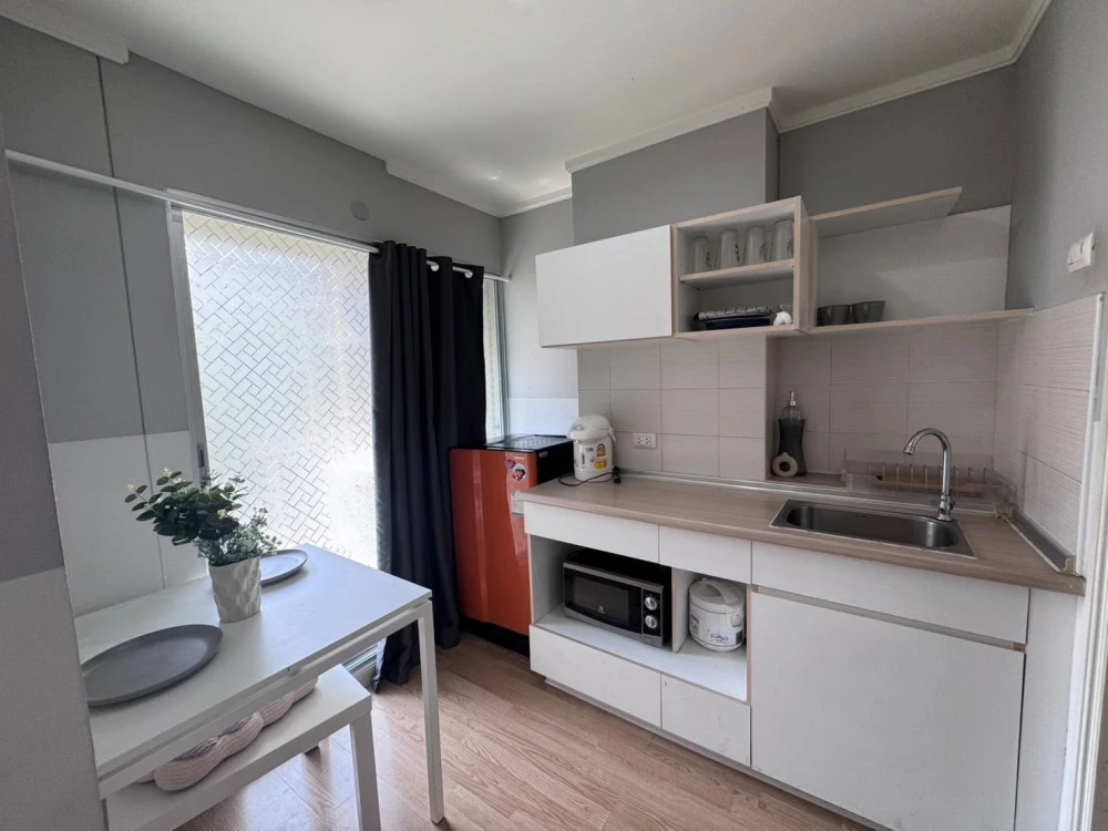 ขาย  Lumpini Ville Pattanakarn New Phetchaburi เฟอร์นิเจอร์และเครื่องใช้ไฟฟ้าครบ พร้อมเข้าอยู่ จองเลย