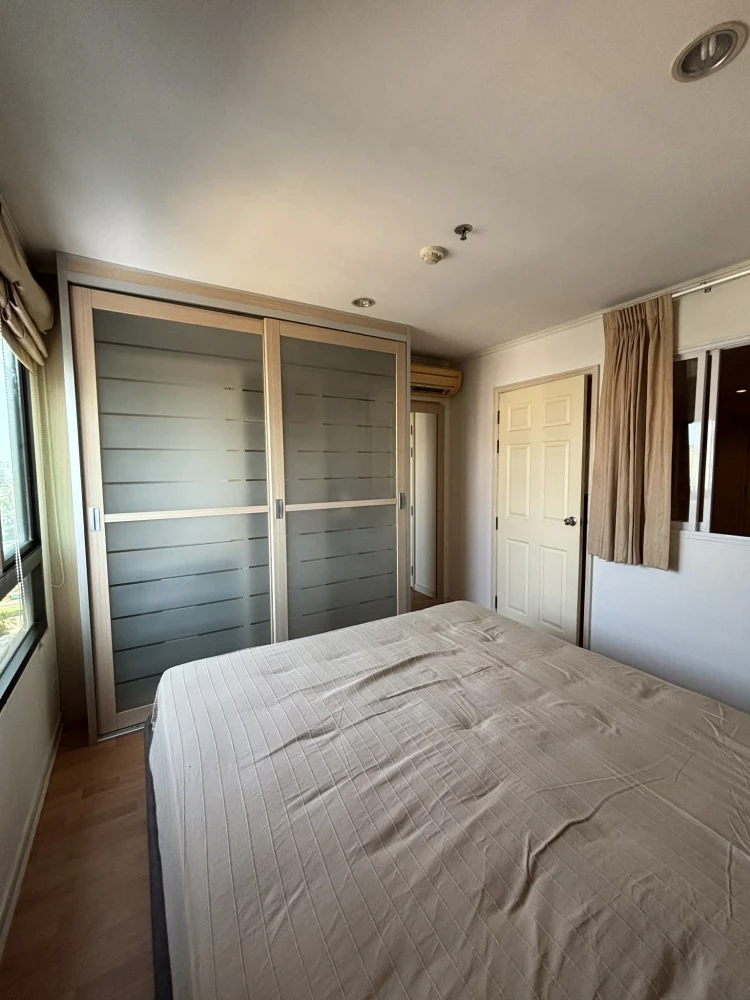 ขาย Lumpini Ville Phahol-Sutthisarn ห้องชั้น 18 ทำเลดี บิ้วอินเฟอร์นิเจอร์อย่างดี วิวสวย ห้ามพลาด