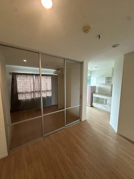 ขาย  Lumpini Ville Prachachuen-Pongpetch 2 ห้องชั้นสูงน่าอยู่ ห้องเปล่าโล่ง ลมดี จองเลย