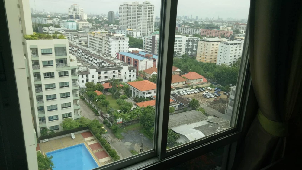 ขาย Lumpini ville Ramkhamhaeng 44 ห้องพร้อมอยู่ เฟอร์พร้อม จองเลย ห้องชั้นสูงลมดีอย่าพลาด++