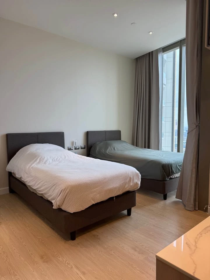ขาย Magnolias Waterfront Residence ห้องช้นสูง ได้วิวแม่น้ำเจ้าพระยา เพดานสูง 3 ม. โปร่งโล่ง รีบจองเลย