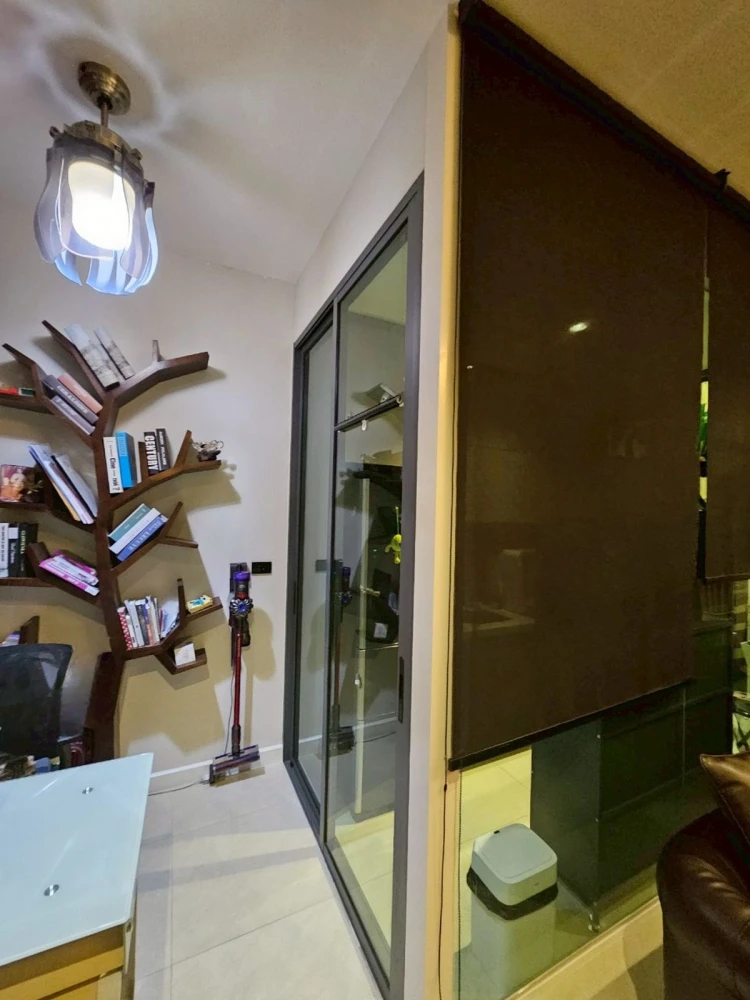 ขาย Mayfair Place Sukhumvit 50 1 ห้องนอน 1 ห้องน้ำ ตกแต่งคุมโทน ติดวอลเปเปอร์อย่างดี รีบจองเลยตอนนี้