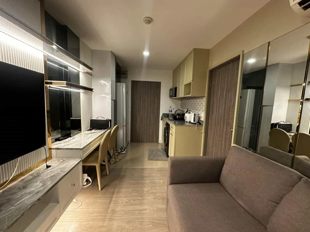 ขาย Metro Luxe Ratchada ห้องแต่งสวยคุมโทน บิ้วอินเฟอร์นิเจอร์อย่างดี ห้ามพลาด