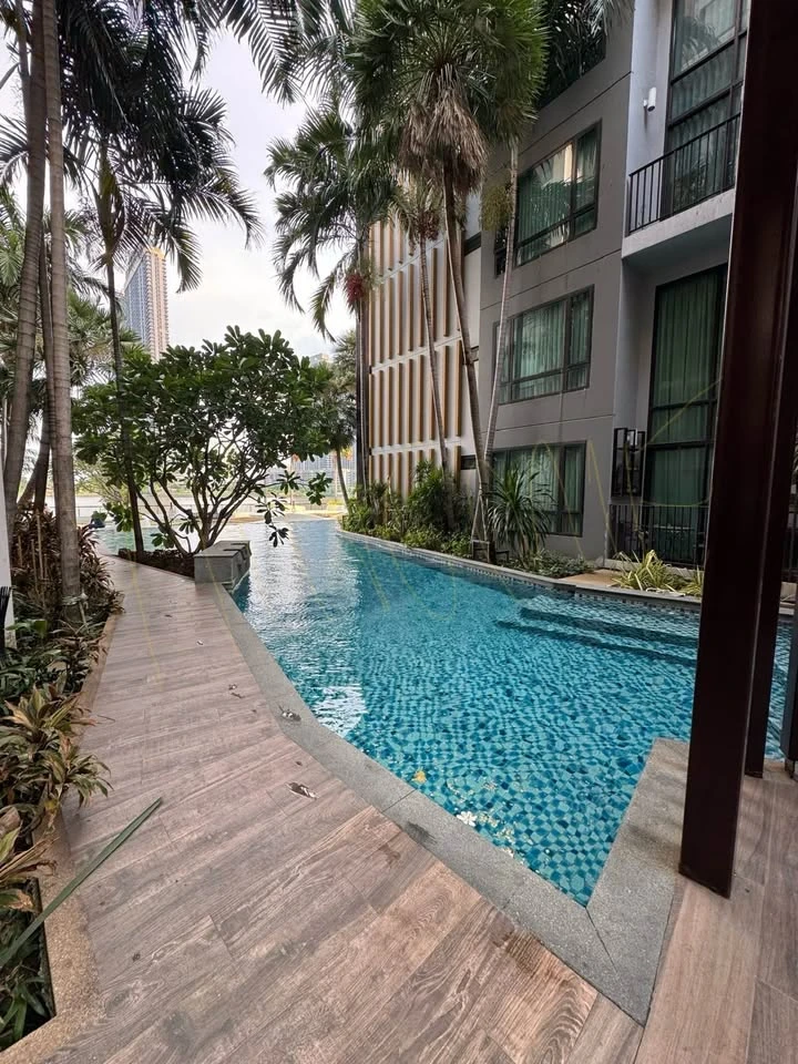 ขาย Metro Luxe Riverfront Rattanathibet ห้องพร้อมอยู่ เฟอร์พร้อม สิ่งอำนวยความสะดวกพร้อม จองเลย