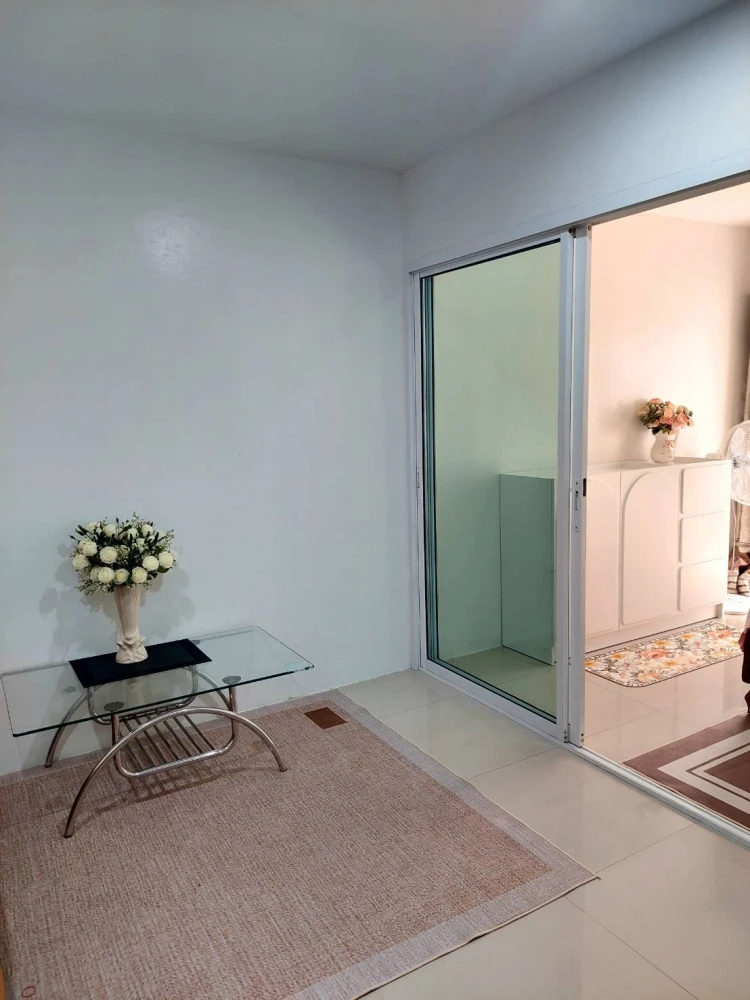 ขาย  Metro Park Sathorn ห้องพร้อมอยู่ เฟอร์พร้อม ชั้นไม่สูง จองเลย