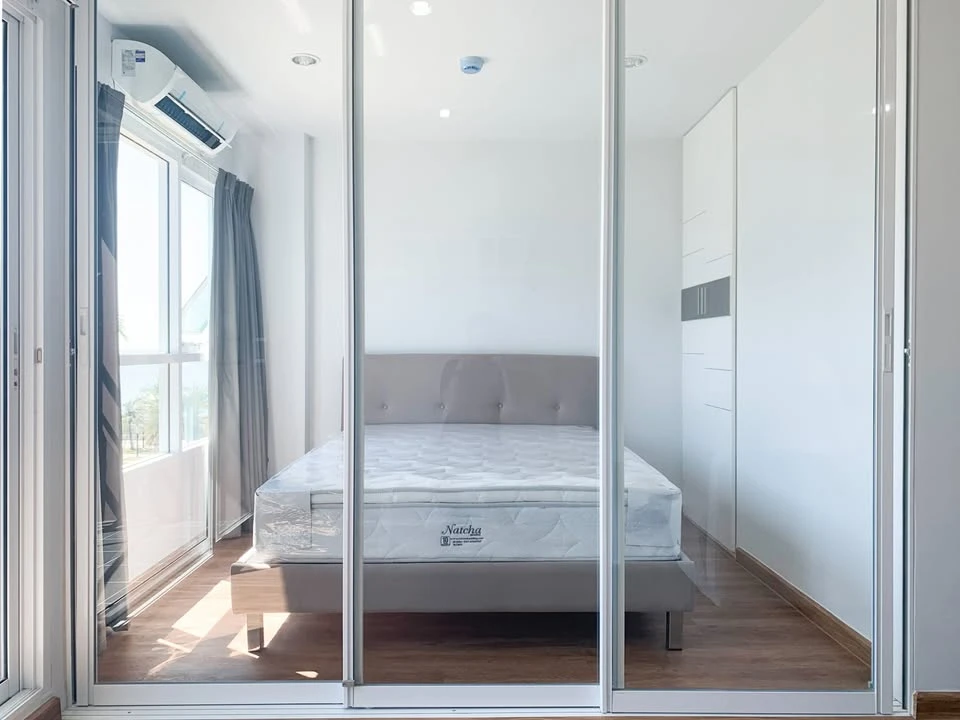 ขาย Miami Bangpu ห้องกว้างอยู่สบาย เฟอร์พร้อม หิ้วกระเป๋าใบเดียวมาได้เลย