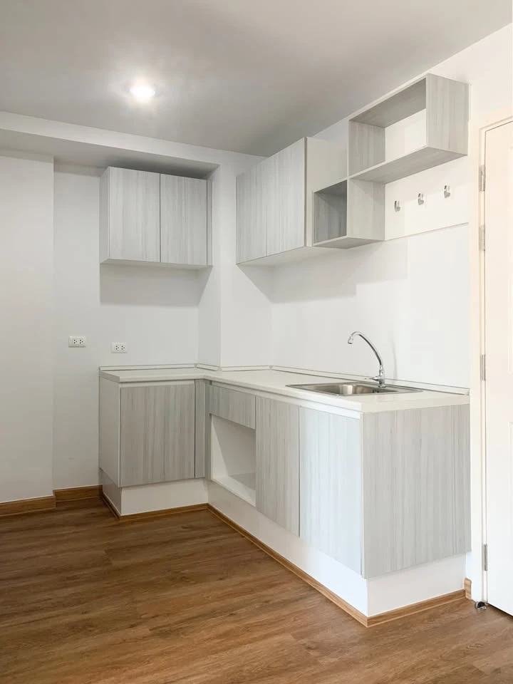 ขาย Miami Bangpu ห้องกว้างอยู่สบาย เฟอร์พร้อม หิ้วกระเป๋าใบเดียวมาได้เลย
