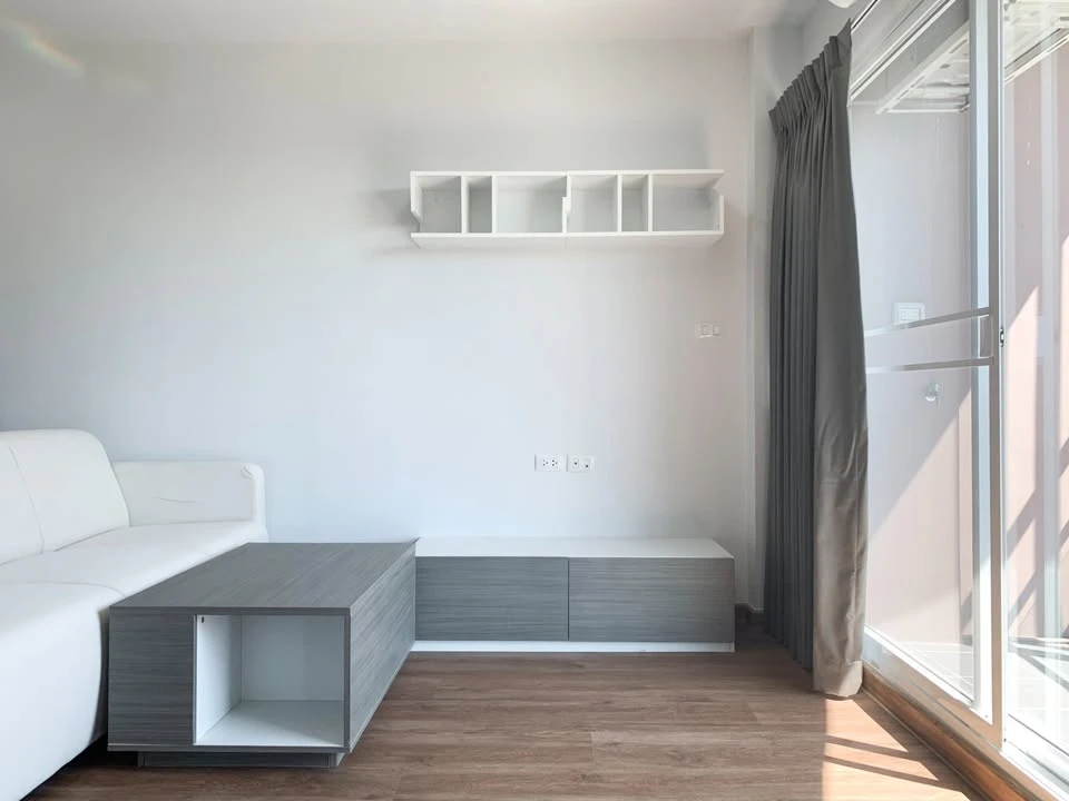 ขาย Miami Bangpu ห้องกว้างอยู่สบาย เฟอร์พร้อม หิ้วกระเป๋าใบเดียวมาได้เลย