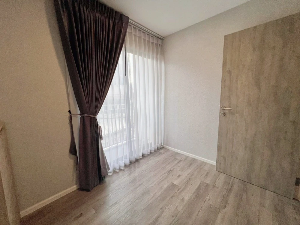 ขาย Modiz Interchange ห้องสวย วิวดี ตำแหน่งห้องริม เป็นส่วนตัว ฟรีเฟอร์นิเจอร์ + เครื่องใช้ไฟฟ้าครบ พร้อมเข้าอยู่!