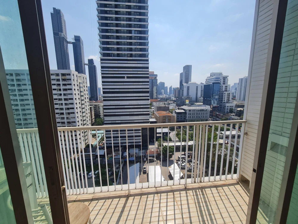 ขาย Noble Ora ชั้น 12 มาพร้อมเฟอร์และเครื่องใช้ไฟฟ้าที่ครบครัน ซื้อเลย ด่วนๆ