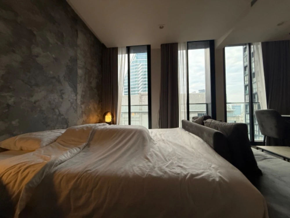 ขาย Noble Ploenjit ชั้น 24 ห้องกว้าง โปร่ง โล่ง อยู่สบาย แต่งครบ จองเลย ห้ามพลาด