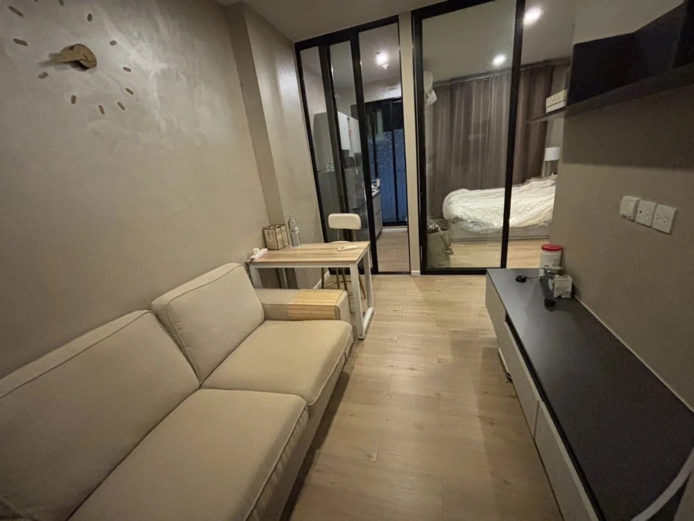 ขาย Notting Hill Leamchabang 1 ห้องนอน 1 ห้องน้ำ เฟอร์ครบครัน มองเห็นวิวเมืองสวยจากชั้นสูง จองเลย