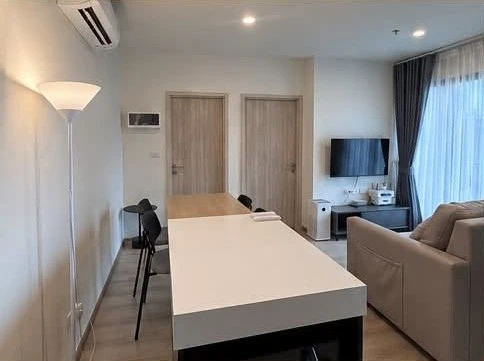 ขาย NUE DISTRICT R9 ห้องอยู่ชั้นสูงมากๆ แบบ 2 ห้องนอน 1 ห้องน้ำ เฟอร์+เครื่องใช้ไฟฟ้าครบพร้อมเข้าอยู่