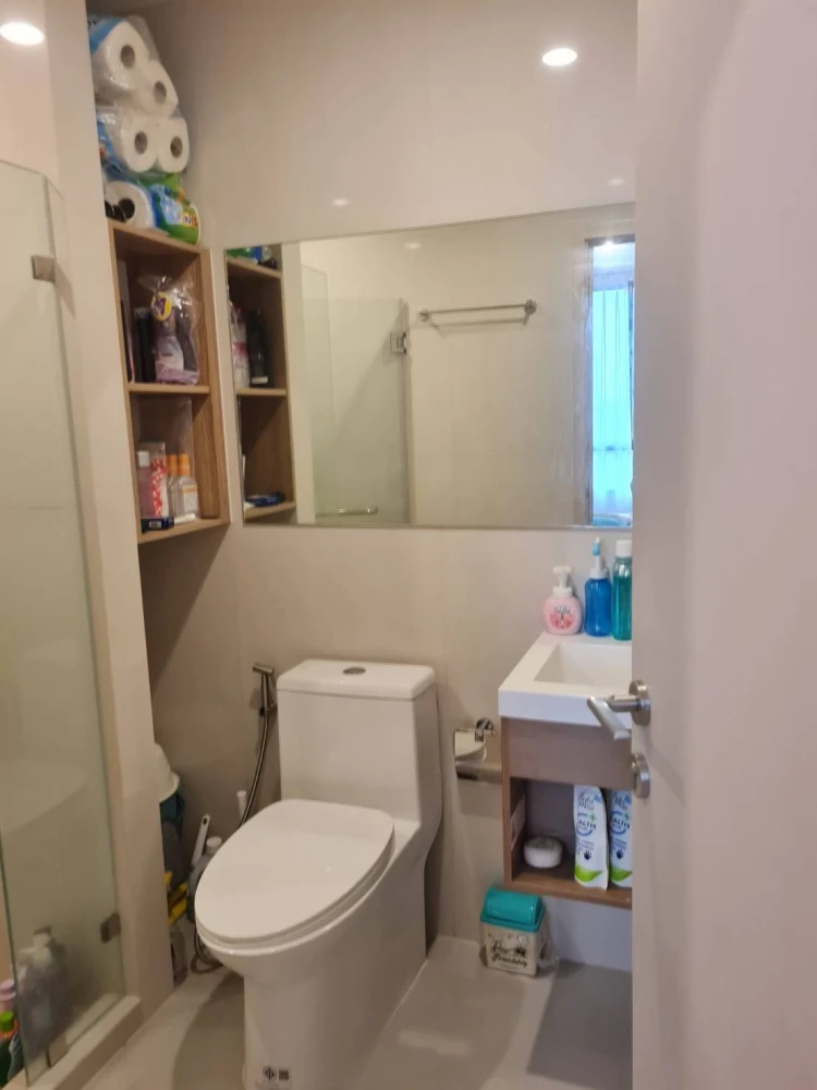 ขาย Nue Noble ไฟฉาย - วังหลัง ห้องสวย เฟอร์นิเจอร์และเครื่องใช้ไฟฟ้าครบ พร้อมเข้าอยู่