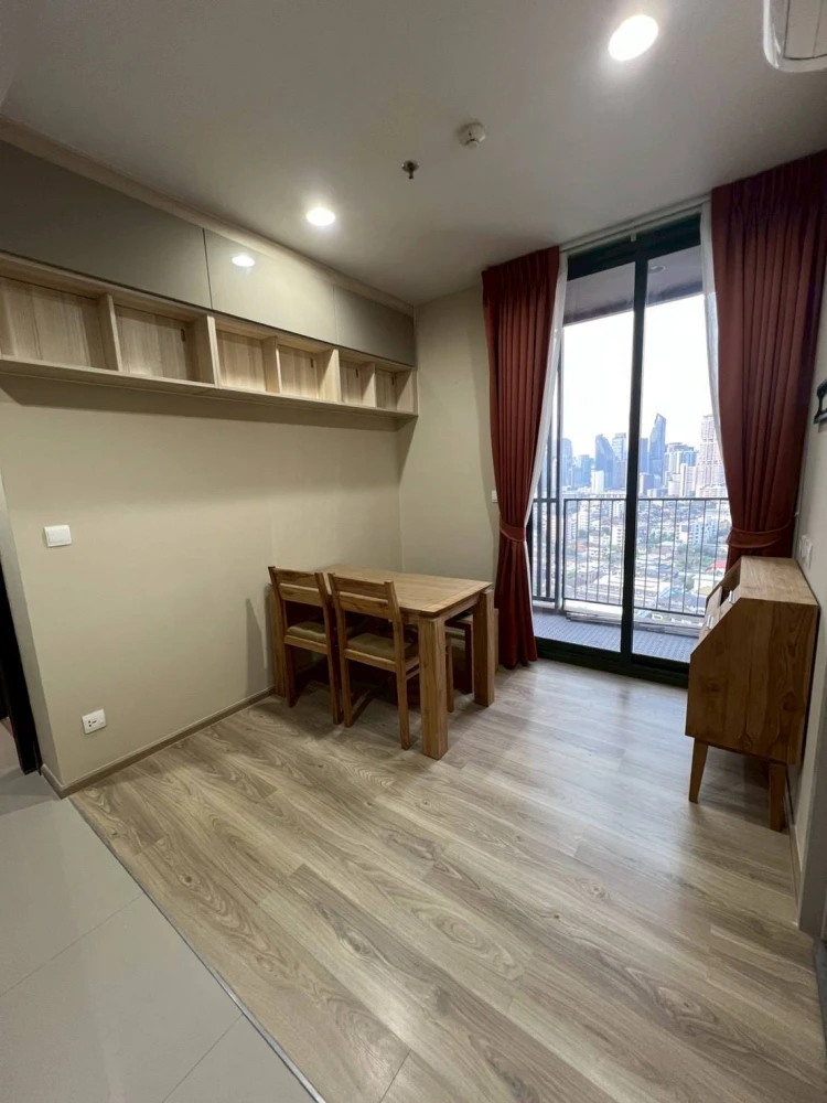 ขาย OKA Haus แบบ 1 Bed Plus ห้องมุมทิศเหนือ รับลมดี ไม่ร้อนสะสม ได้วิวสวยแบบไม่มีตึกบังในย่านทำเลทอง