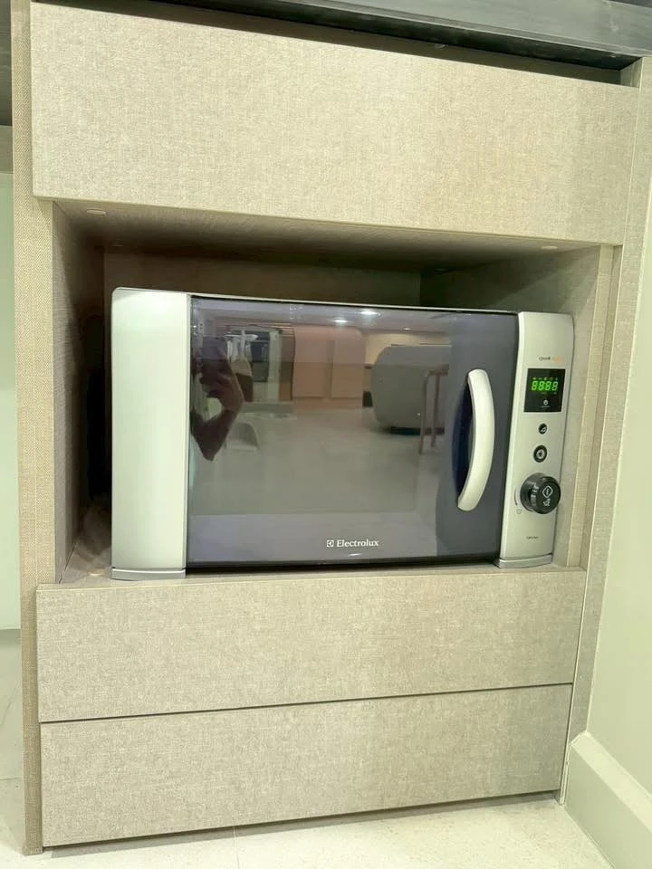 ขาย Oka Haus Sukhumvit 36 1 ห้องนอน 1 ห้องน้ำ ห้องกว้างพื้นที่ใช้สอยเยอะ เฟอร์ครบครัน จองเลย