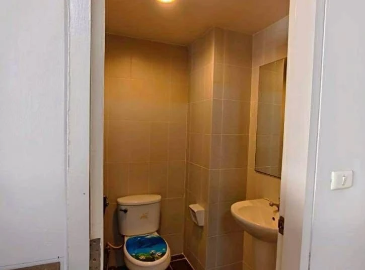 ขาย One X Sathorn-Narathiwat  1 ห้องนอน 1 ห้องน้ำ เฟอร์นิเจอร์และสิ่งอำนวยความสะดวกครบครัน จองเลย