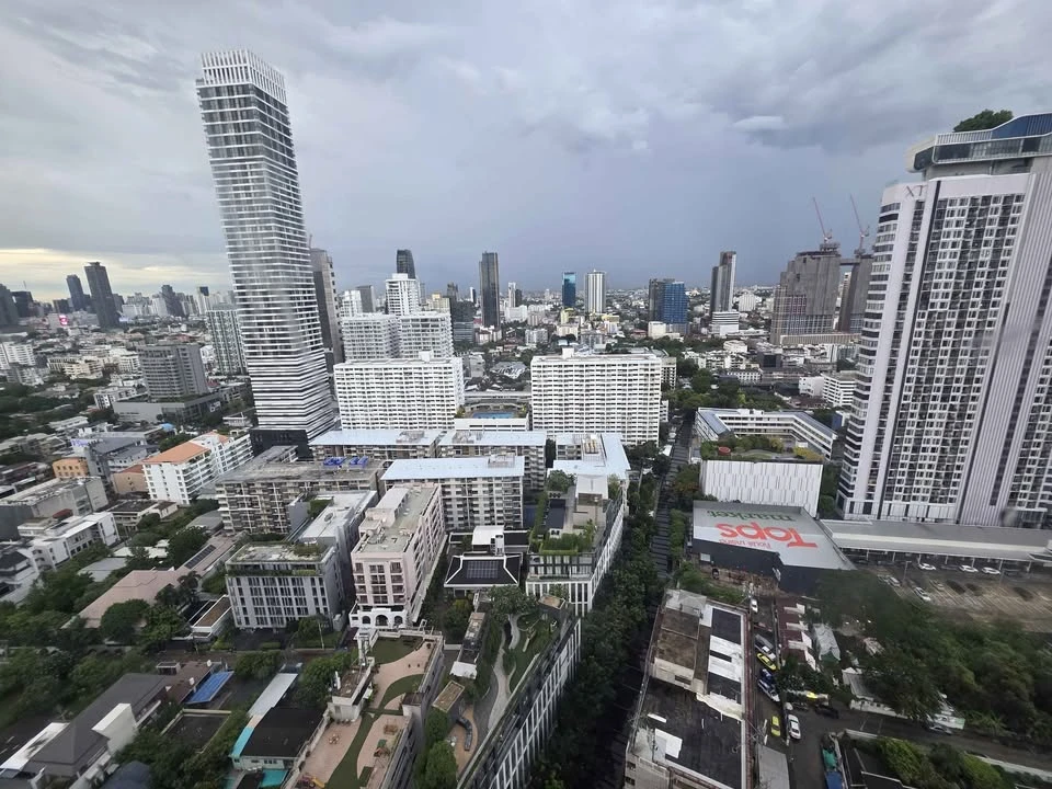 ขาย Park Origin Thonglor ชั้น 30 วิวเมืองสุดปังราคาดีมาก ได้ห้องหน้ากว้าง เพดานสูงโปร่ง โล่งสบายเหมือนอยู่บ้าน