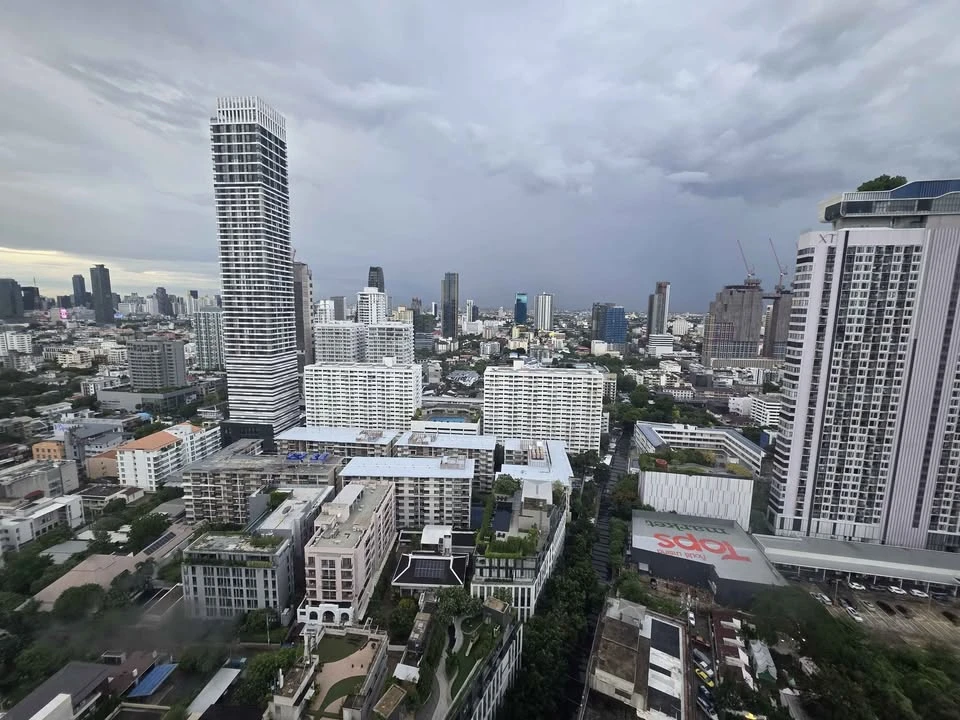 ขาย Park Origin Thonglor ชั้น 30 วิวเมืองสุดปังราคาดีมาก ได้ห้องหน้ากว้าง เพดานสูงโปร่ง โล่งสบายเหมือนอยู่บ้าน