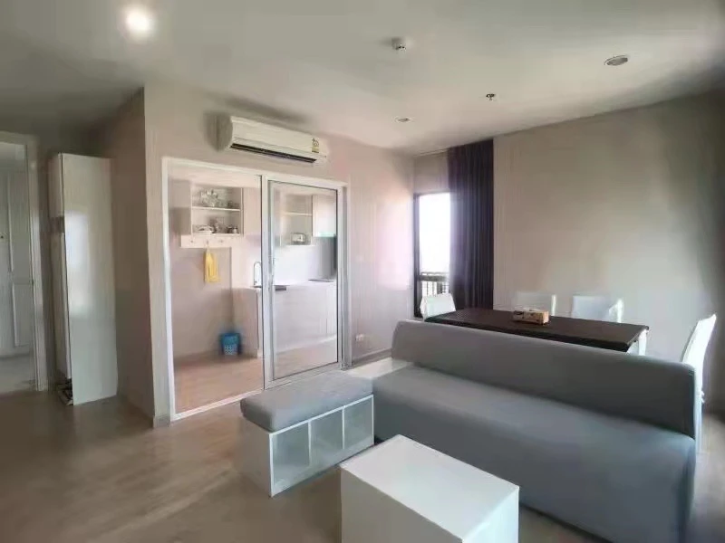 ขาย Parkland เพชรเกษม - ท่าพระ ห้องอยู่ชั้น 16 เป็นวิวสระว่ายน้ำ ตกแต่งครบครัน มาแต่ตัวเข้าอยู่ได้เลย