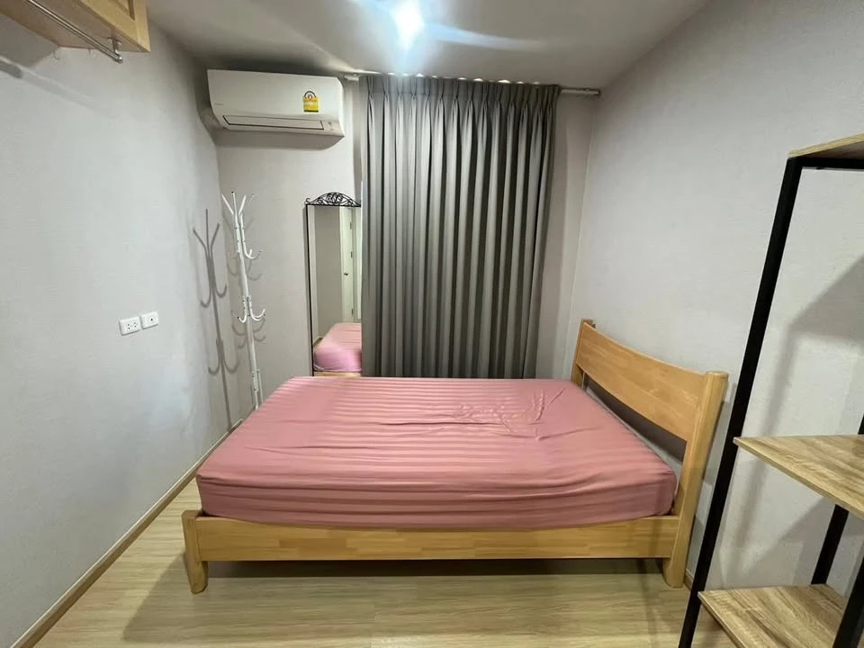 Plum Condo Pinklao Station for sale. 19th floor, north-facing city view. The room is not hot, no direct sunlight, comfortable all day long.