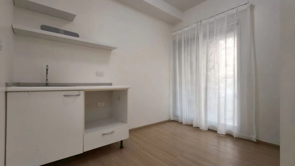 ขาย Plum Condo Samakkhi ห้องพร้อมอยู่ เฟอร์ครบ หิ้วกระเป๋าใบเดียวเข้าอยู่ได้เลย รีบจองด่วนๆก่อนพลาด