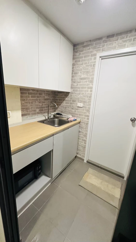 ขาย Polis สุขสวัสดิ์ 64 Pool Access ลงสระว่ายน้ำได้จากในห้องเลย เหมือนพักอยู่รีสอร์ตทุกวัน หน้าต่างกว้าง รับแดดเช้า