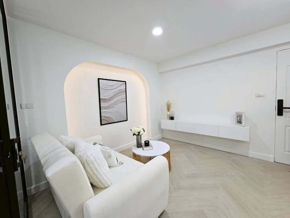 ขาย Ratchada City Condo ห้องกว้างขวางอยู่ พร้อมเฟอร์ + เครื่องใช้ไฟฟ้าครบ จองเลย