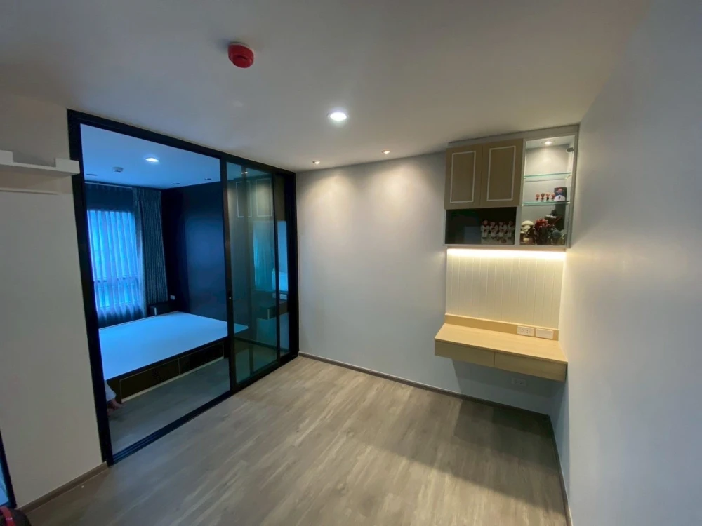 ขาย REACH Phahonlyothin 52 1 ห้องนอน 1 ห้องน้ำ บิ้วอินเฟอร์นิเจอร์อย่างดี เฟอร์ครบครัน ห้ามพลาด