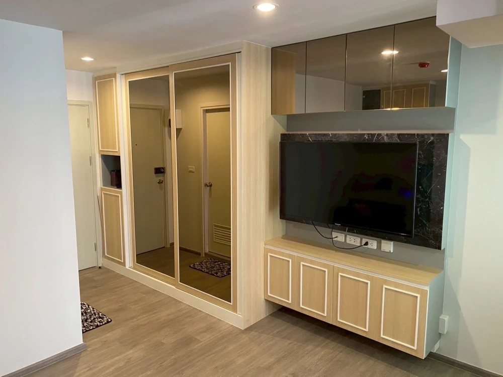 ขาย REACH Phahonlyothin 52 1 ห้องนอน 1 ห้องน้ำ บิ้วอินเฟอร์นิเจอร์อย่างดี เฟอร์ครบครัน ห้ามพลาด