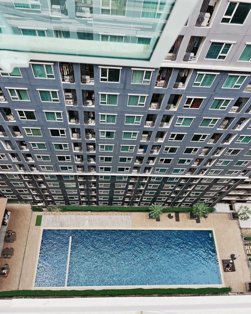 ขาย Regent Home บางซ่อน ห้องอยู่ชั้นสูงมาก ห้องโปร่ง ลมดี (วิวสระน้ำ) พร้อมเข้าอยู่แล้วจ้า