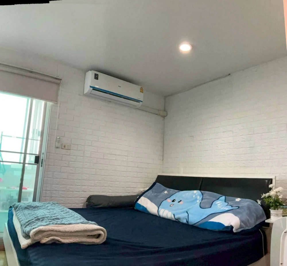 ขาย Regent Home 1 Phaholyothin 67 ห้องชั้น 8 มาพร้อมเฟอร์นิเจอร์ครบครัน พลาดแล้วจะเสียใจ