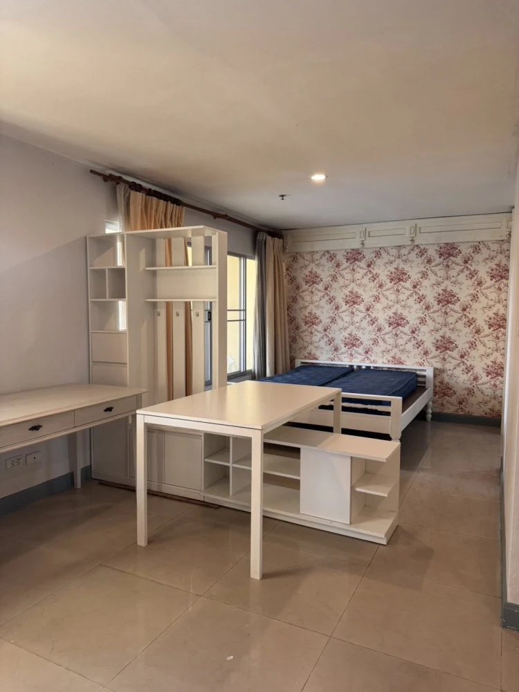 ขาย Regent Home 5 Ratchada 19 2 ห้องนอน พื้นที่ใช้สอยเยอะ ทำเลดี สิ่งอำนวยความสะดวกครบครัน ห้ามพลาด