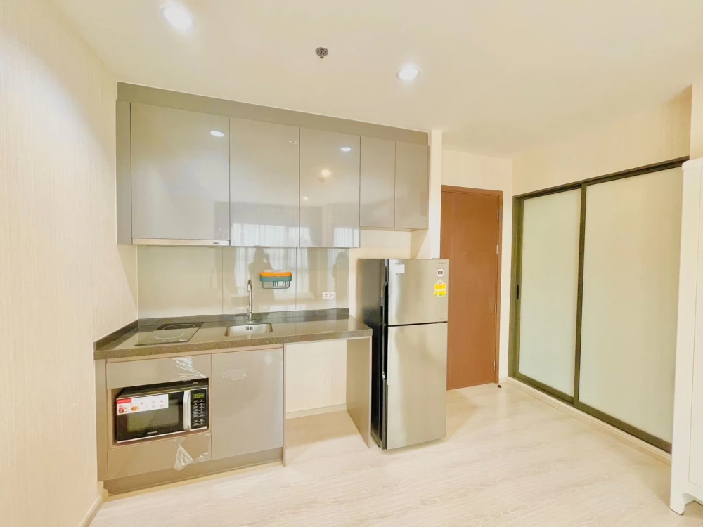 ขาย Rhythm Asoke ห้องน่าอยู่ มาพร้อมเฟอร์นิเจอร์ครบครัน วิวสวย ไม่มีตึกบัง จองเลยตอนนี้