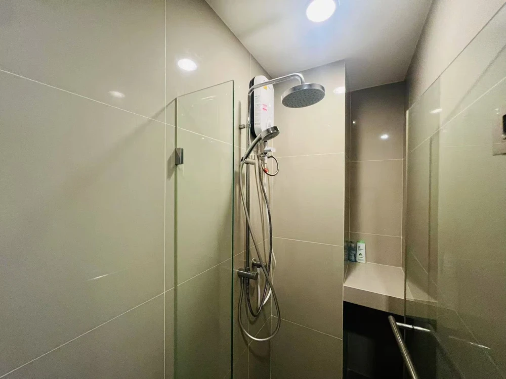 ขาย  RHYTHM Asoke 2 ห้องชั้นสูงน่าอยู่ เฟอร์พร้อม เครื่องใช้ไฟฟ้าครบ จองเลย+++