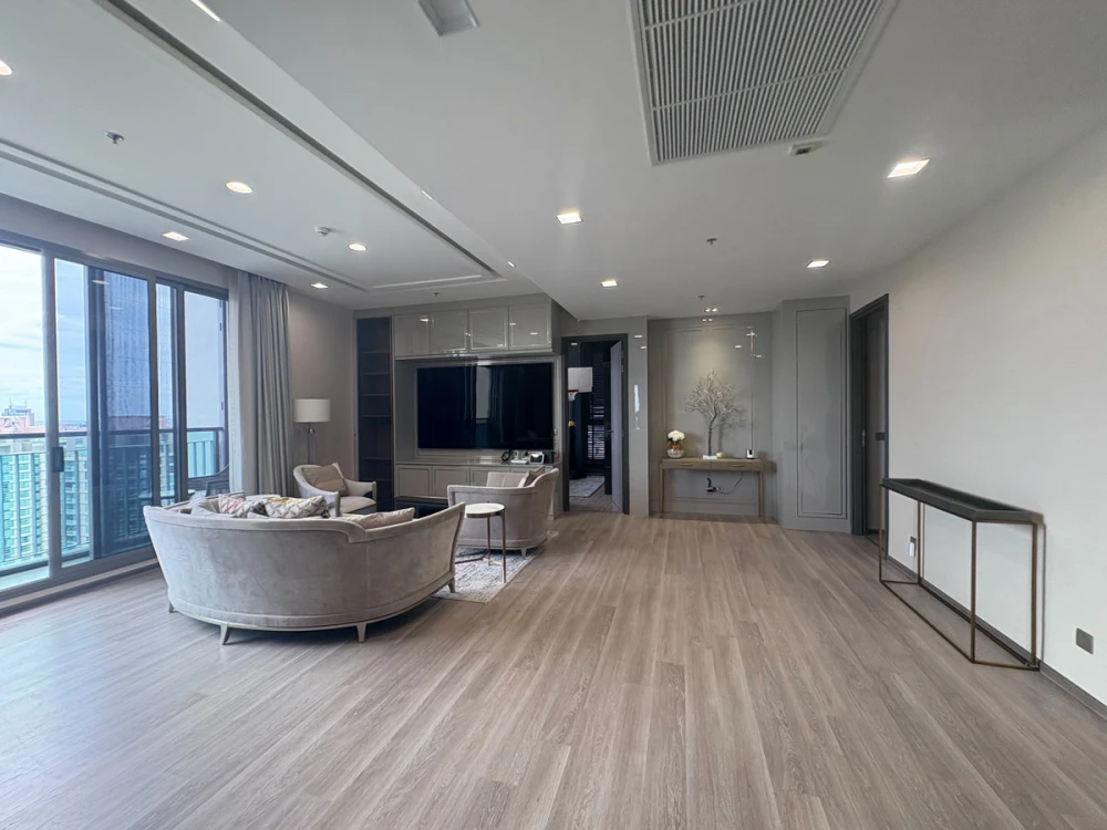 ขาย Rhythm Charoenkrung Pavillion ชั้น 40 ระเบียงใหญ่ วิวแม่น้ำ แต่งครบ จองด่วน