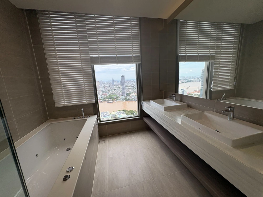 ขาย Rhythm Charoenkrung Pavillion ชั้น 40 ระเบียงใหญ่ วิวแม่น้ำ แต่งครบ จองด่วน