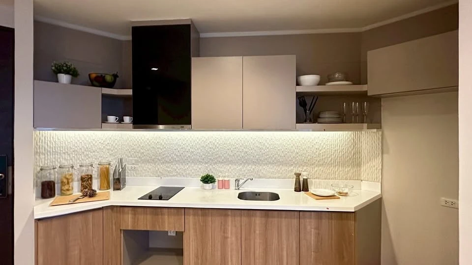 ขาย Rhythm Sathorn ห้องกว้างพื้นที่ใช้สอยเยอะ ตกแต่งสุดปัง มาพร้อมเฟอร์ครบครัน รีบจองด่วนๆเลย