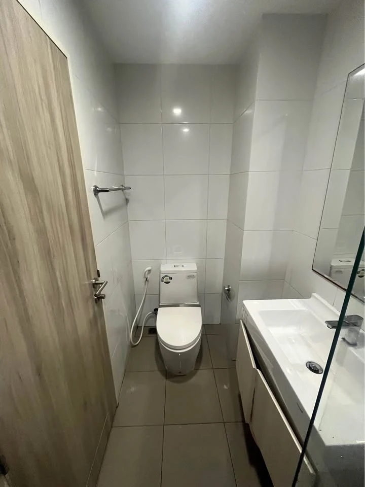 ขาย Rich Park Terminal Phaholyothin 59 ห้องวิวเมือง น่าอยู่ เฟอร์นิเจอร์ และ เครื่องใช้ไฟฟ้า พร้อม มาแต่ตัวเข้าอยู่ได้เลย!!!