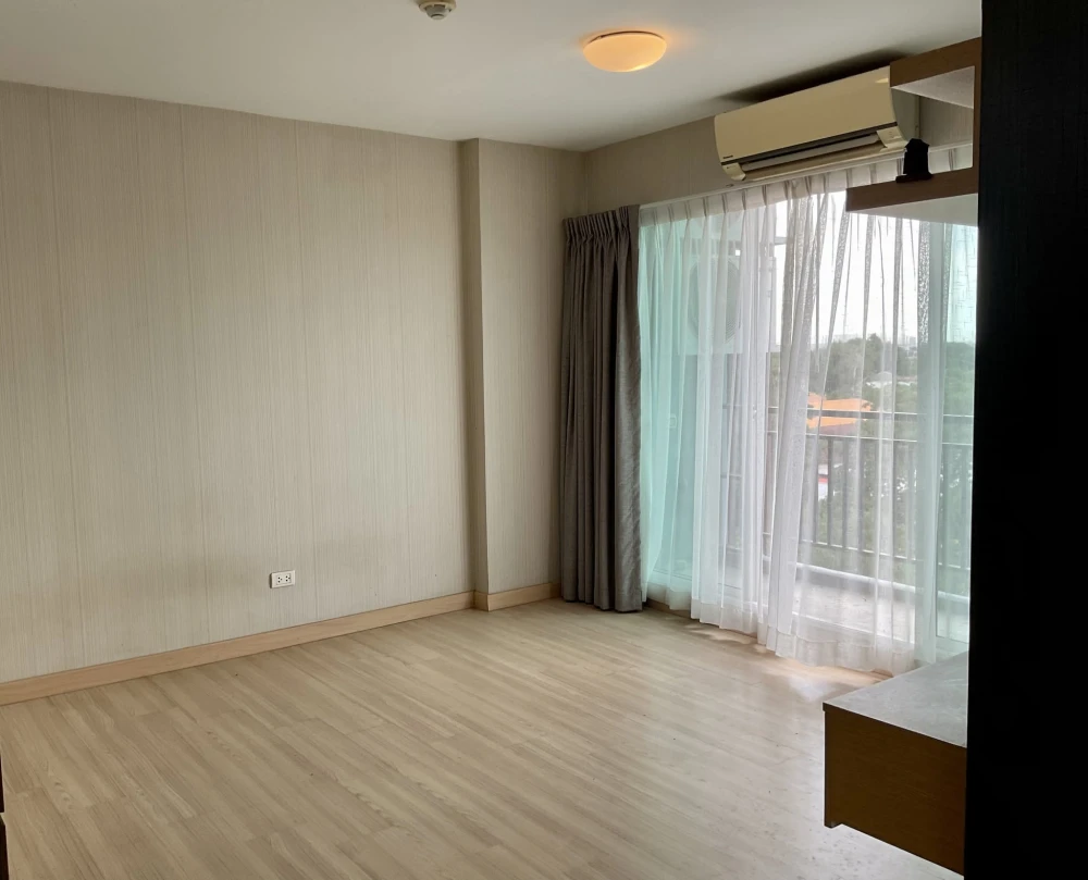 ขาย Rill Condo Rangsit ห้องชั้น 7 พื้นที่ใช้สอยเยอะ วิวโล่ง ไม่บล็อค พลาดแล้วจะเสียใจ