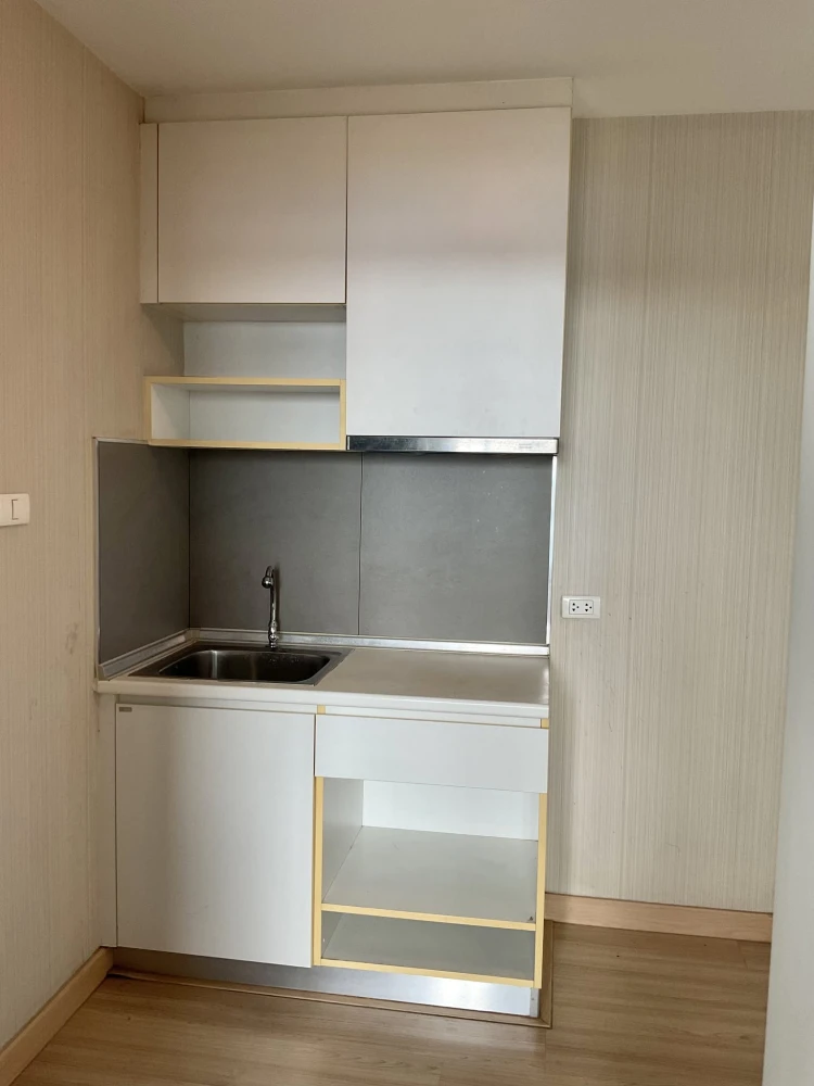 ขาย Rill Condo Rangsit ห้องชั้น 7 พื้นที่ใช้สอยเยอะ วิวโล่ง ไม่บล็อค พลาดแล้วจะเสียใจ