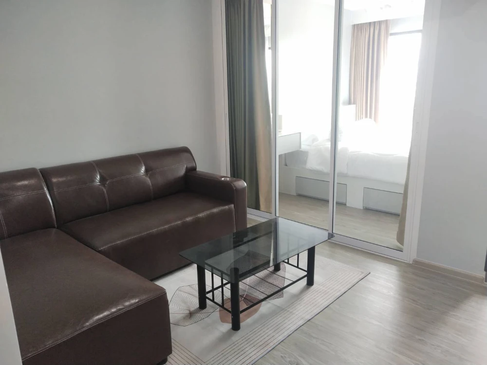 ขาย RYE HUAMAK ห้องกว้างขวาง เฟอร์พร้อม ห้องทิศตะวันออก กว้างขวางอยู่สบาย จองเลย