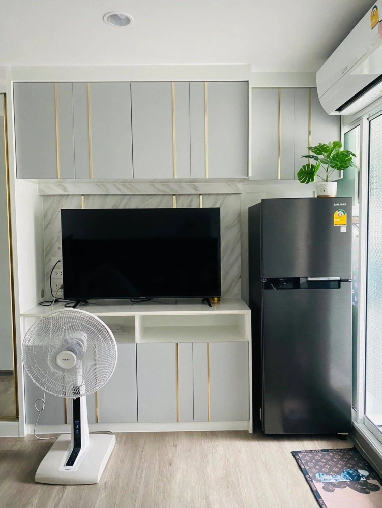 ขาย RYE Talat Phlu ห้องพร้อมอยู่ เฟอร์พร้อม กว้างขวางอยู่สบาย จองเลย