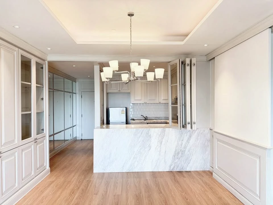 ขาย Sathorn Gardens ชั้น 18 วิวเมือง ห้องสวย น่าอยู่ สนใจเป็นเจ้าของ รีบจองเลย