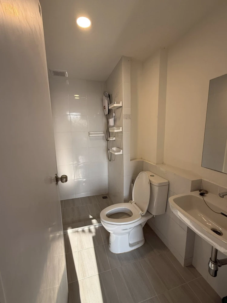 ขาย Sena Kith Bangna - KM.29 ห้องชั้น 5 เฟอร์นิเจอร์และสิ่งอำนวยความสะดวกครบครัน ทำเลดี ห้ามพลาด