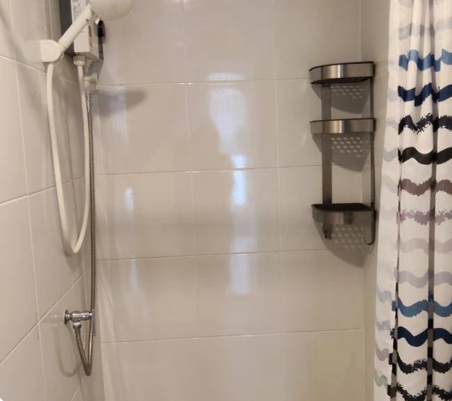 ขาย Sena Kith Chalong Krung-Ladkrabang ห้องพร้อมอยู่ สิ่งอำนวยความสะดวกพร้อม มาแต่ตัวเข้าอยู่ได้เลย จองเลยห้ามพลาด!!!