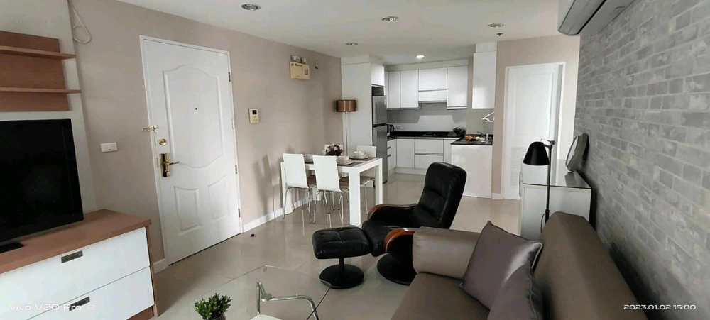 ขาย Serene Place Sukhumvit 24 ชั้น 7 ห้องน่าอยู่ แต่งครบ พร้อมอยู่ จองเลย ด่วนๆ