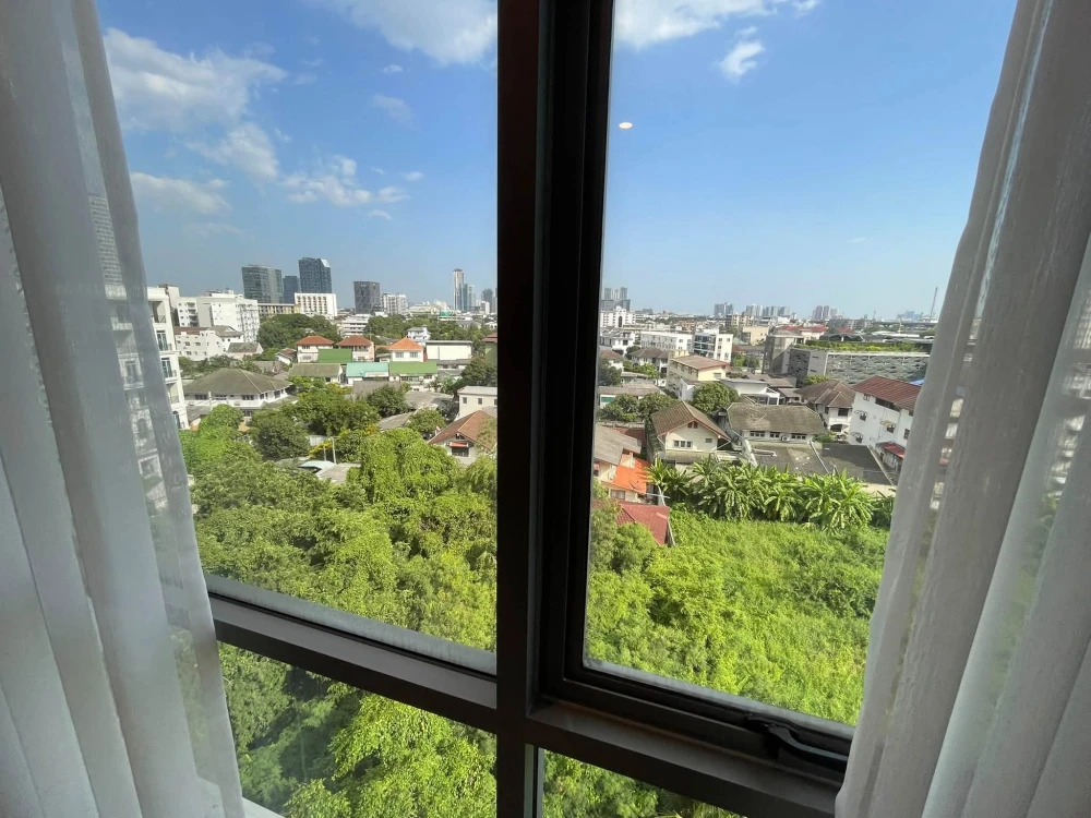 ขาย Sign Sukhumvit 50 แบบ 1 ห้องนอน 1 ห้องอเนกประสงค์ ห้องอยู่ชั้น 8 ชั้นสูงสุด พร้อมของแถมแน่นๆ รีบจองเลย