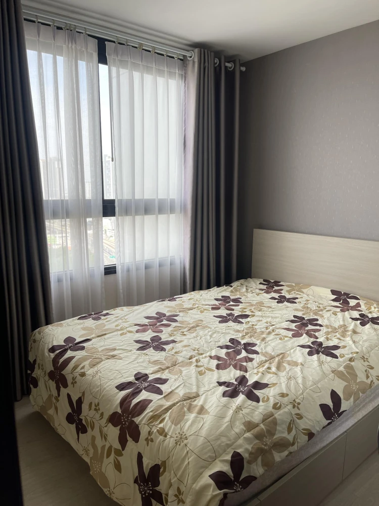 ขาย Skyline Rattanathibet ห้องชั้นสูง รับลมดีมาก เครื่องใช้ไฟฟ้าและเฟอร์นิเจอร์ครบครัน ต้องจอง
