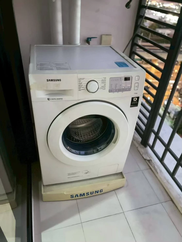 ขาย Skyline Rattanathibet ห้องชั้น 14 มาพร้อมเฟอร์นิเจอร์และเครื่องใช้ไฟฟ้าครบครัน ห้ามพลาด